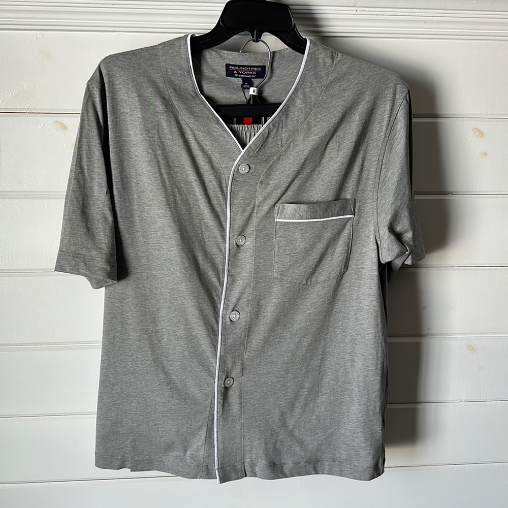 Roundtree and Yorke Sleepwear